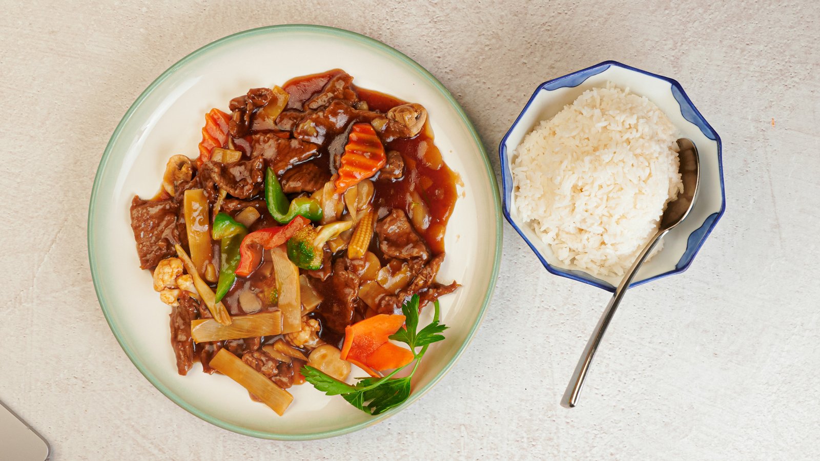 25. Biff Chopsuey